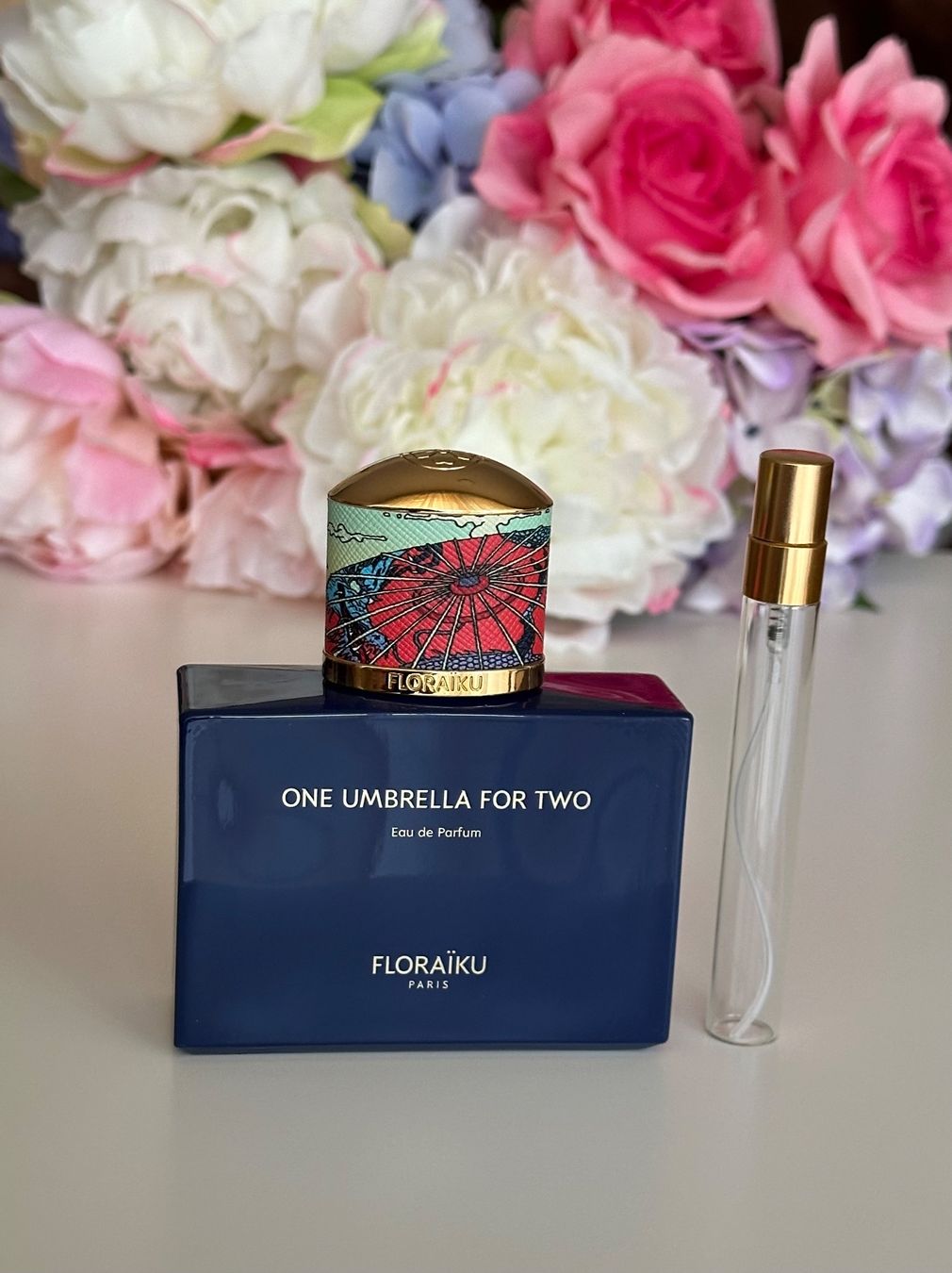 Profumi & Eau de Toilette: One Umbrella for Two Floraïku 10 ml probe – Usato da Täuffelen venduto da RoyaltyBrown