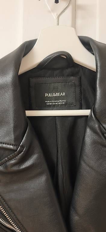 Jacken: Pull&Bear Bikerjacke schwarz  Grösse M  neu – Neu und originalverpackt aus Schaffhausen von wanno 3