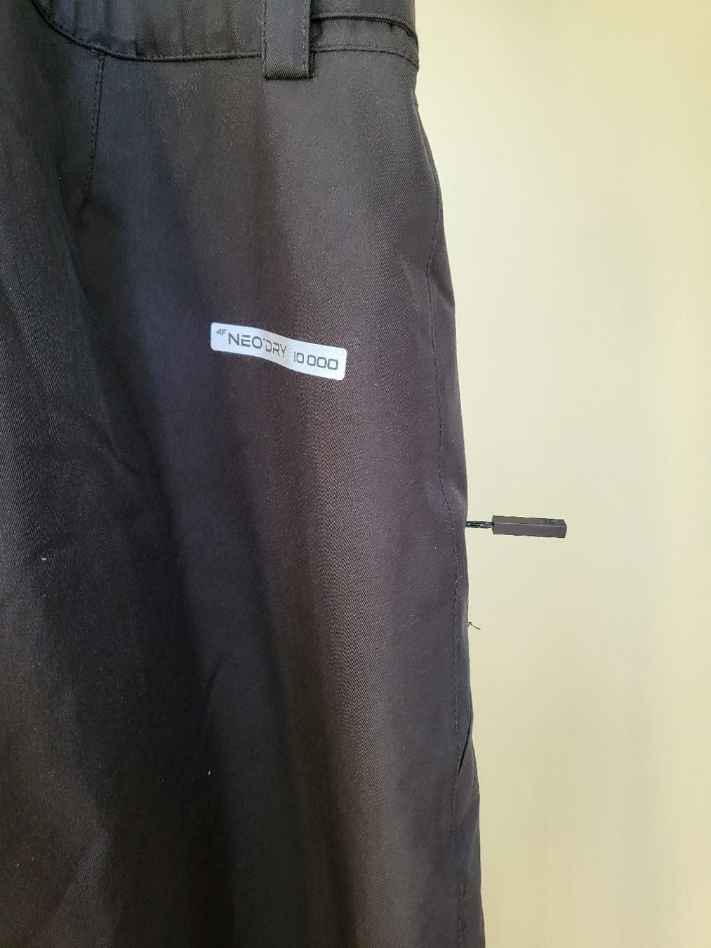 4F Hosen: 4F Ski Pants/Bib - Size 164 -Black, Winter – Gebraucht aus Sarmenstorf von zuz_q5kq 3
