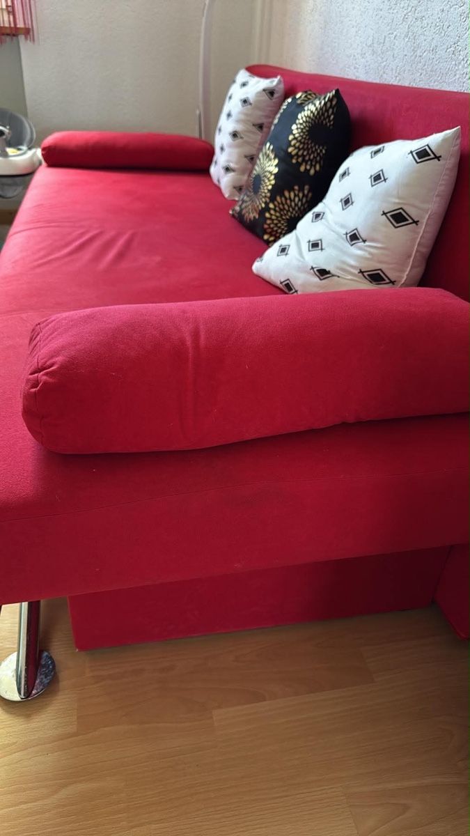 Sofas: Ausziehbar Sofa ZU VERSCHENKEN – Gebraucht aus Weinfelden von miv_c2xy 1