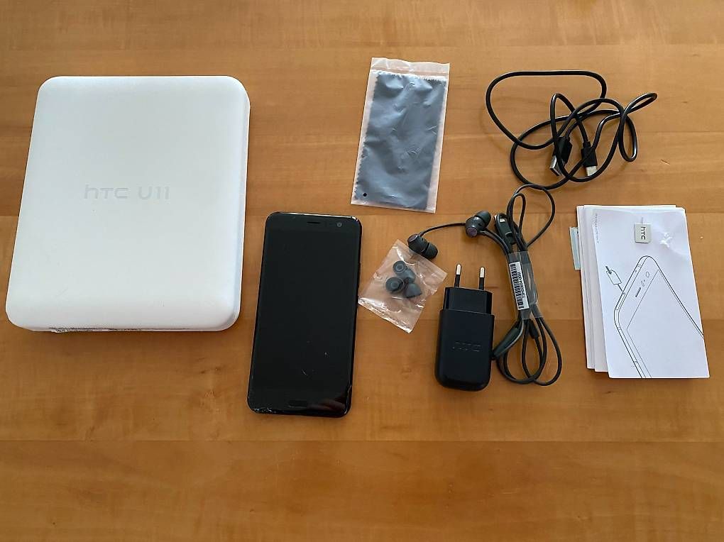 HTC Telefoni cellulari / Smartphones: HTC U11 – Usato da Flawil venduto da oie123b