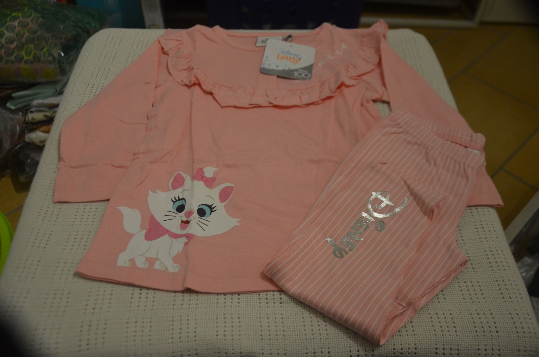Pigiama & Simili: TAILLE 80-86 - JOLIS ENSEMBLE DISNEY MARIE NEU – Nuovo e nell'imballaggio originale da Chiasso venduto da Dolly015