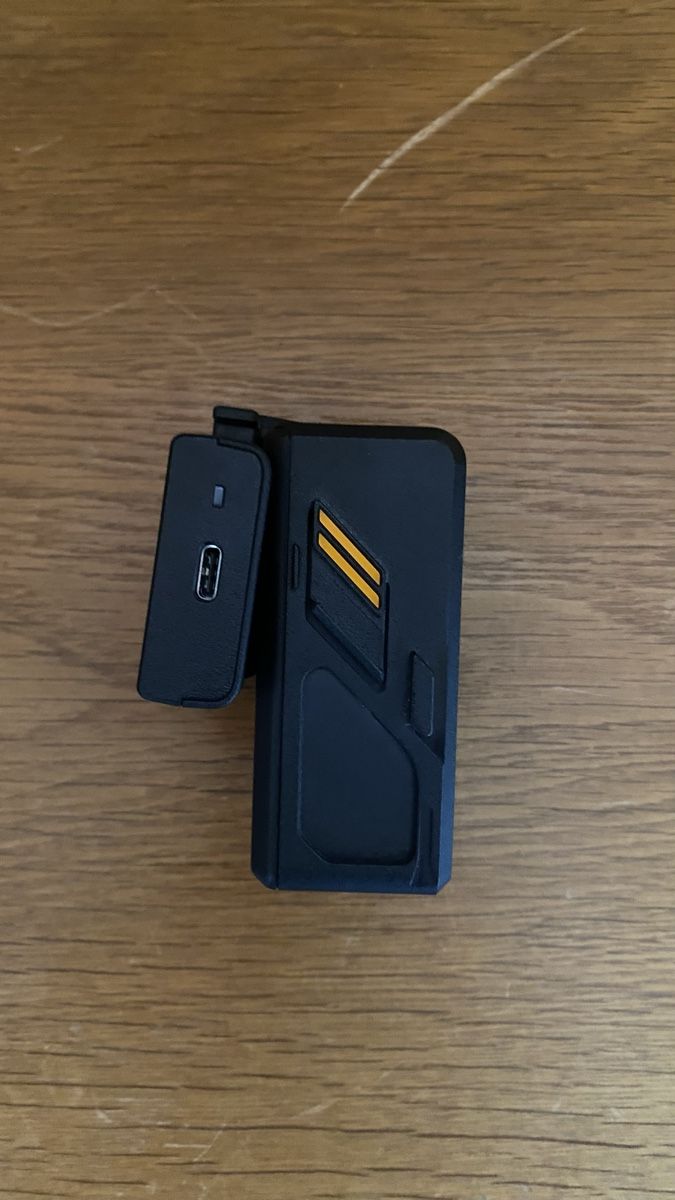 DJI RC Modellbau: Dji Avata Battery + Ladegerät und Propeller  – Gebraucht aus Arlesheim von gab_tst5 5