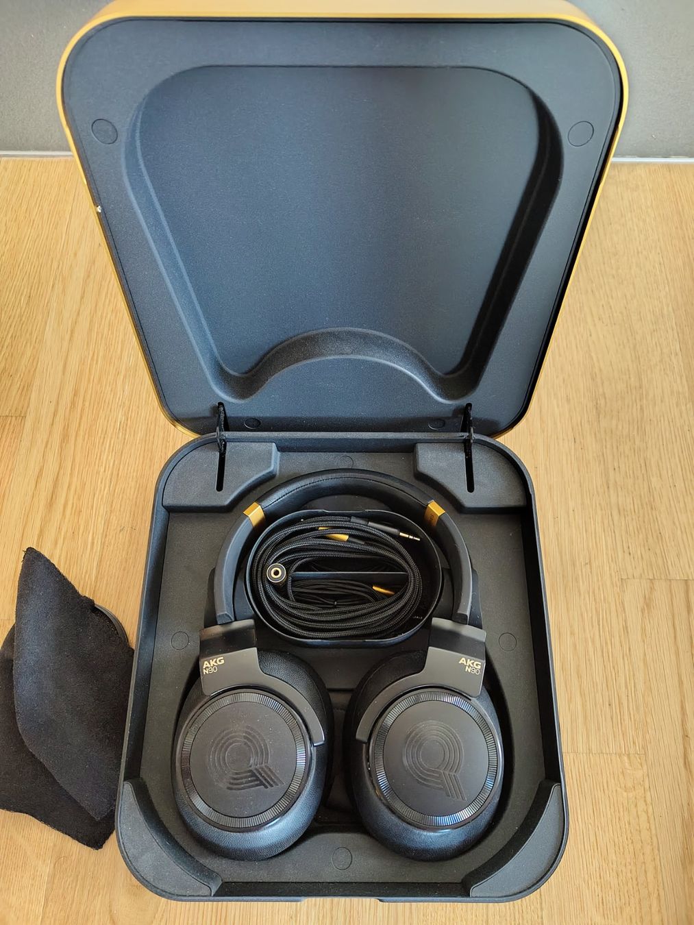 Akg Cuffie: AKG N90Q – Usato da Fribourg venduto da babadi48 3