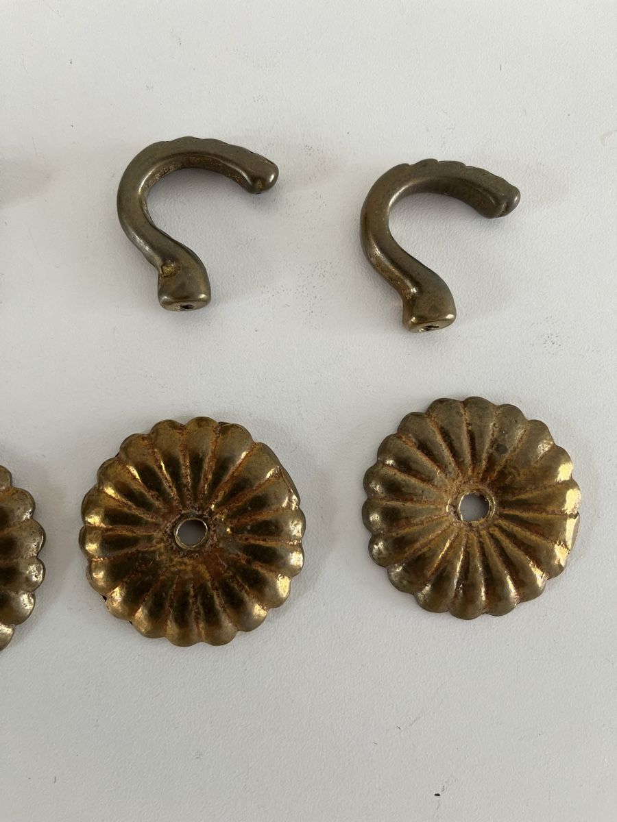 Ferramenta: 4 Stk. Rosetten mit Haken aus Messing – Usato da Wetzikon ZH venduto da seli03 2