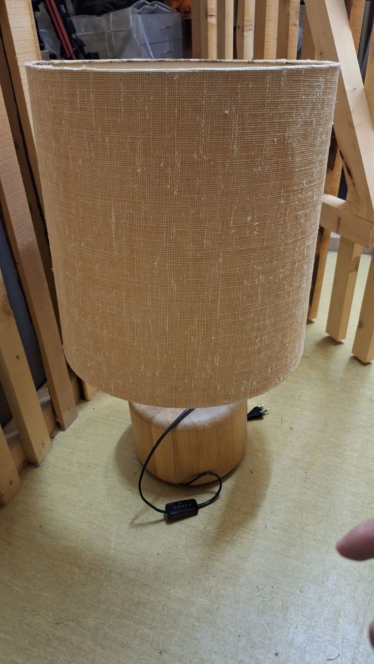 Lampade: Lampada da tavolo in legno e tessuto – Usato da St. Moritz venduto da Fra_90