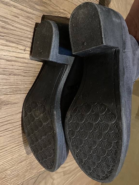 Chaussures femmes: Schöne Stiefeletten, Gr. 36 – D'occasion à Winterthur par Rawille 4