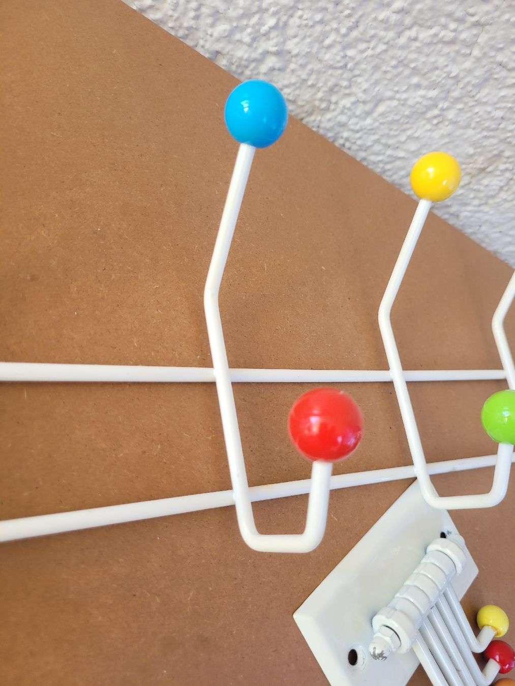 Garderobe: 2 Sputnik Wandgarderoben  – Gebraucht aus Buttikon SZ von Renco 1