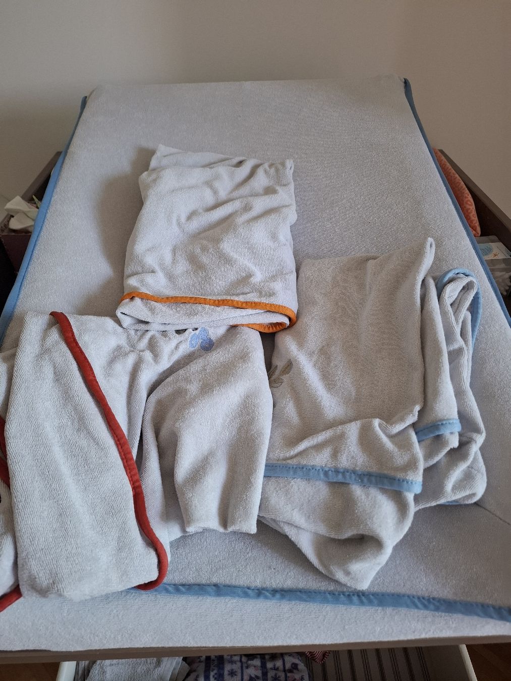 Ikea Wickeltisch & Zubehör: table a lange/ commode et accessoires a langer – Neu (gemäss Beschreibung) aus Morges von pat_6kvt 3