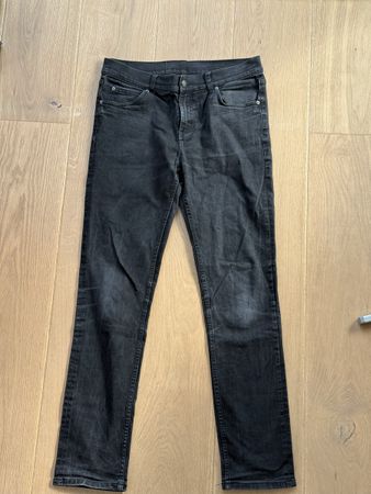 Cheap Monday Jeans schwarz getragen 33/32