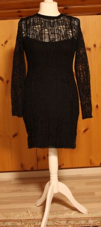 Abend - Party - Kleid BERSHKA schwarz Gr. L NEU