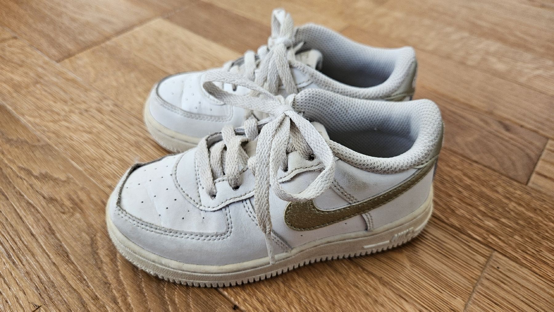 Nike Scarpe da uomo: Nike Air Force 1 Kinderschuhe, Grösse 26 EU – Usato da Frenkendorf venduto da Julesrules84 3