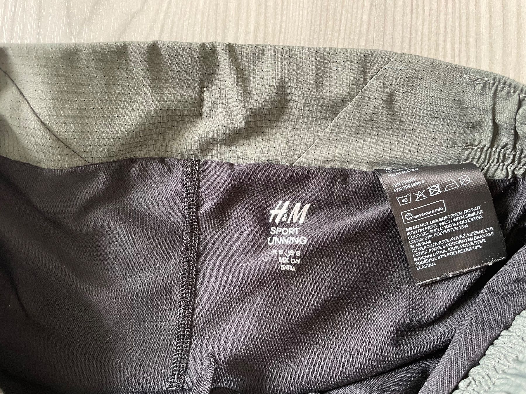 H&M Pantaloni: H&M Sporthose – Usato da Freienwil venduto da weberjoel 3