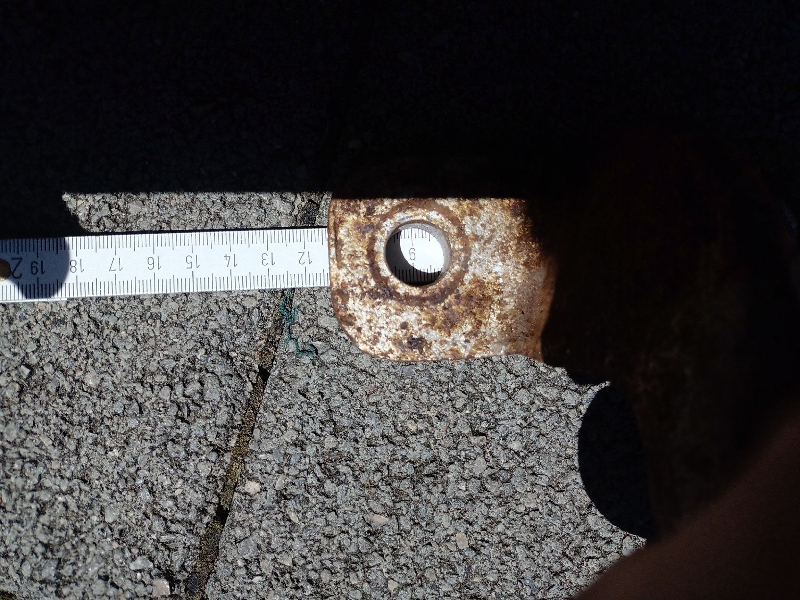 Ganci per rimorchio: Anhängerkupplung Kugel gebraucht  – Usato da Flamatt venduto da Marpou 3