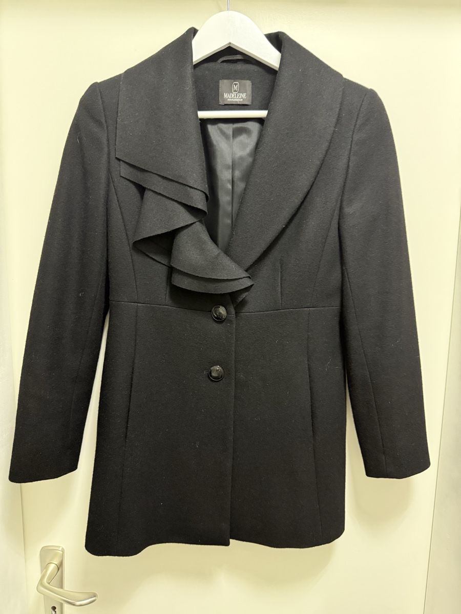 Madeleine Cappotti: Elegant Black coat MADELEINE wool – Nuovo (secondo la descrizione) da Basel venduto da dar_ch4051