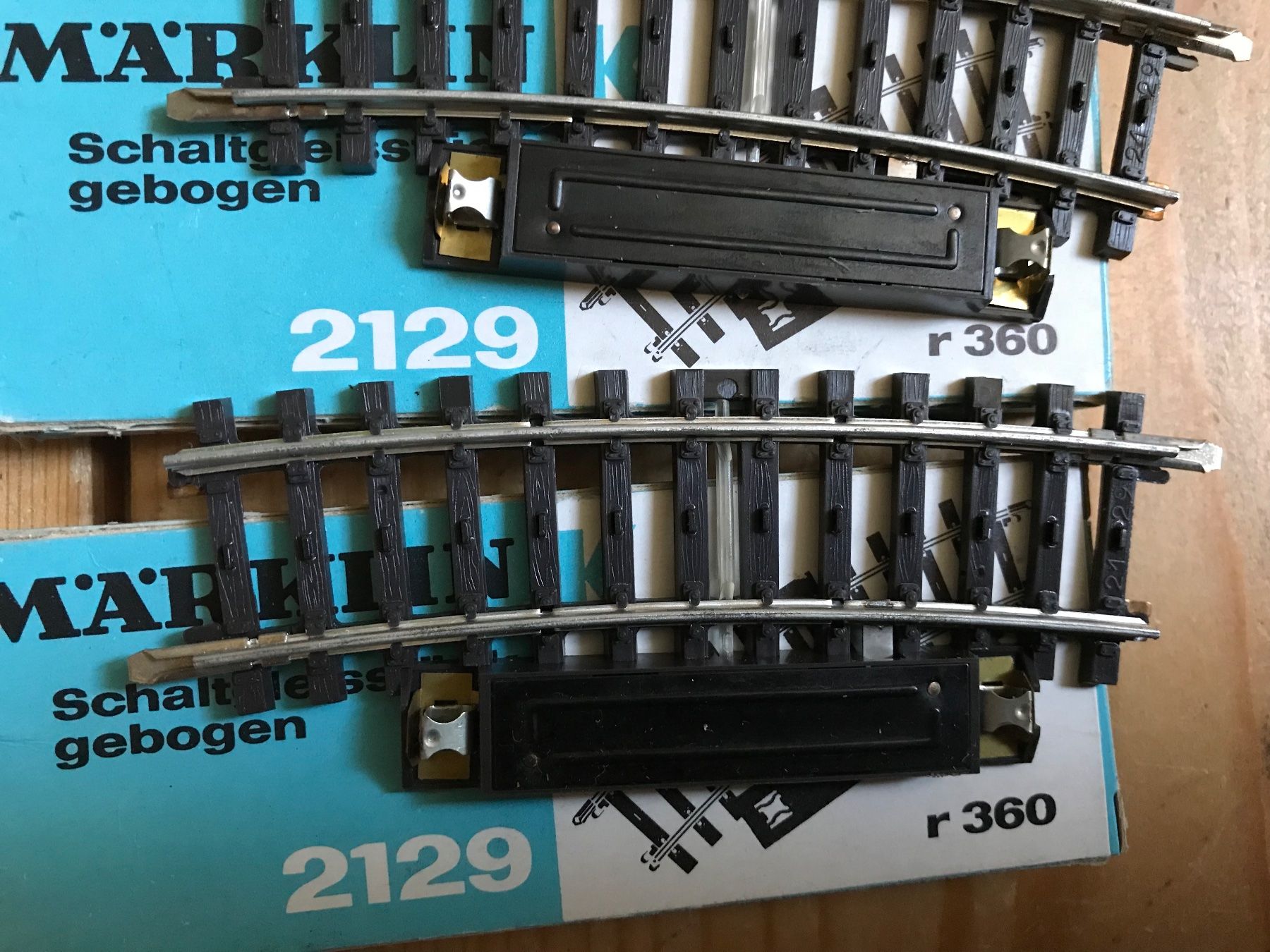 Märklin Modellini di ferrovie: märklin 2 x 2129, schaltgleis – Usato da Liestal venduto da ozo2005 2