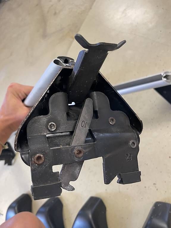 Portapacchi: Original Opel Astra J Dachträger – Usato da Bischofszell venduto da rvphi 1