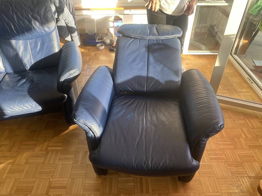Sofas: Sofa Couch 3erSet EURI Collection Leder Dunkelblau – D'occasion à Gunten par elk_5hw6 1