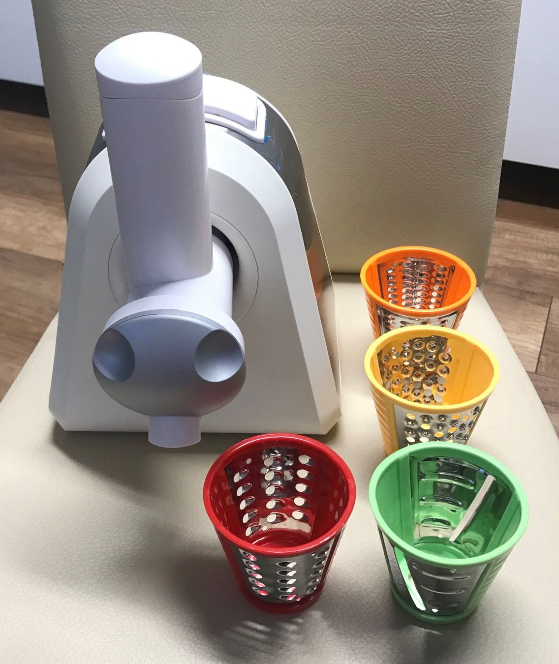 Elettrodomestici da cucina: VEDIA Dessert & Salad Maker – Usato da Altstätten SG venduto da Nik2009 2