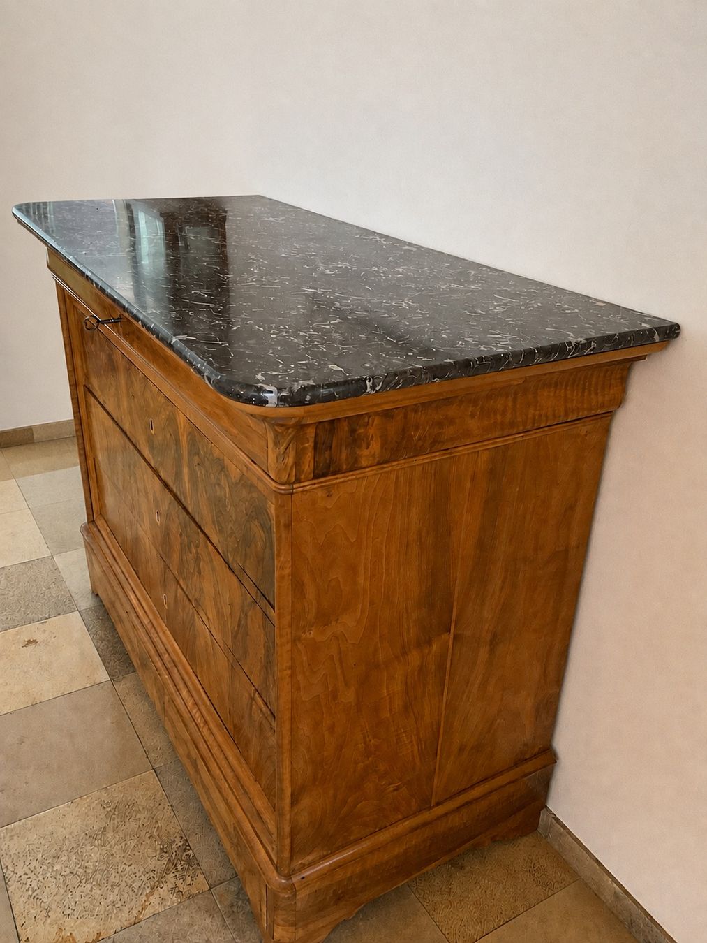 Commodes: Wunderschöne Kommode Nussbaum Marmorplatte – D'occasion à Reinach BL par Psilveli 2
