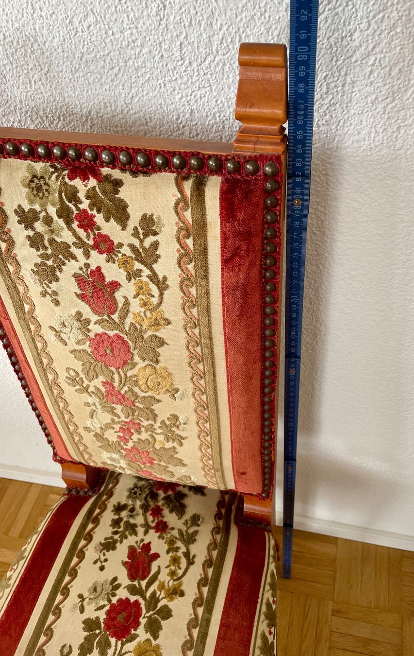 Chaises: Holzstuhl, gepolstert – D'occasion à Gümligen par soleil149 7