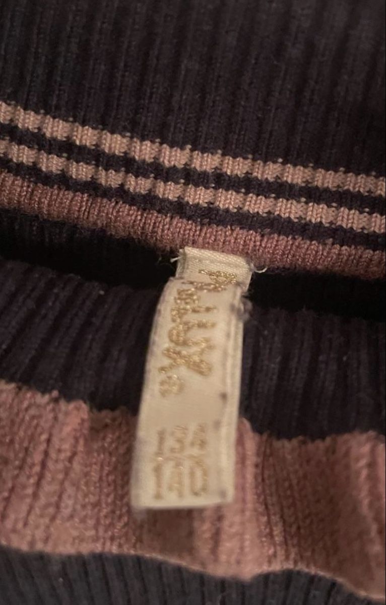 Pomp de Lux Maglioni & Felpe: Winter Strickpullover pomp de lux Rüschen, Grösse 134/140 – Nuovo (secondo la descrizione) da Freidorf TG venduto da nad_fxh7 2