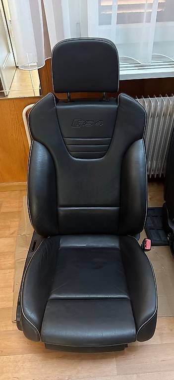 Audi Automobili: RS4 B7 Sitze – Usato da Laupen ZH venduto da SB-Garage 1