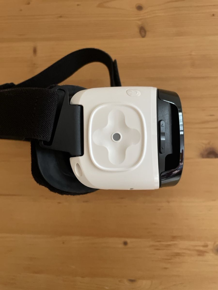 Samsung Casco VR: Samsung Gear VR Brille powered by Oculus – Usato da Spreitenbach venduto da Gloxinia 3