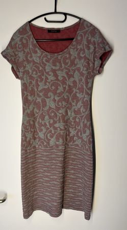 PurPur Kleid, Grösse 36, bordeaux-grau, super Zustand!