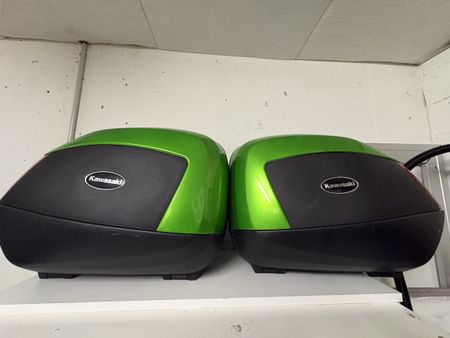 Kawasaki Seitenkoffer Set grün gebraucht guter Zustand