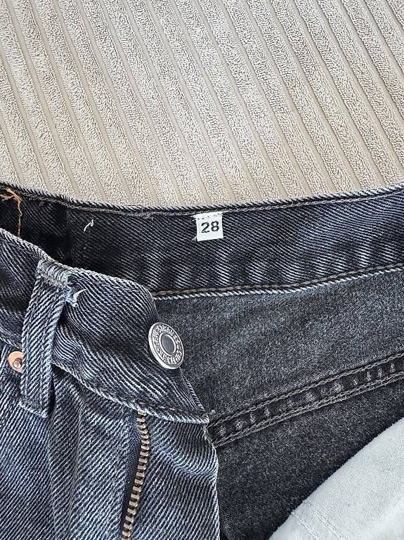 Levi's Jeans: Levi's Shorts, Gr 28 – Usato da Thun venduto da DascheLii 2