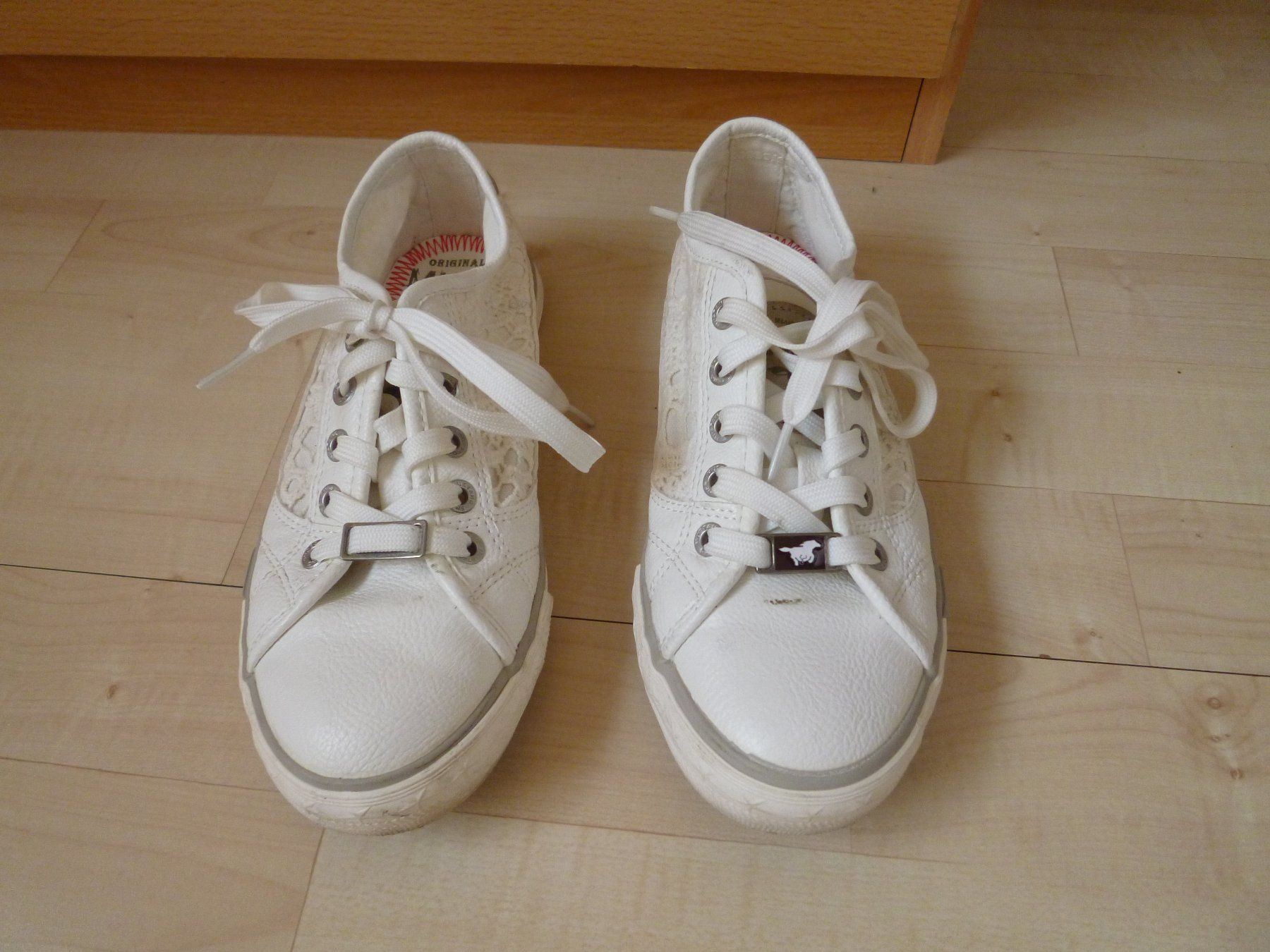 Mustang Scarpe per ragazze: weisse MUSTANG Turnschuhe  Sneaker  Gr. 36 – Usato da Dättlikon venduto da Mamakuga 2