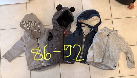 Ganz viele Baby/Kleinkinderkleider