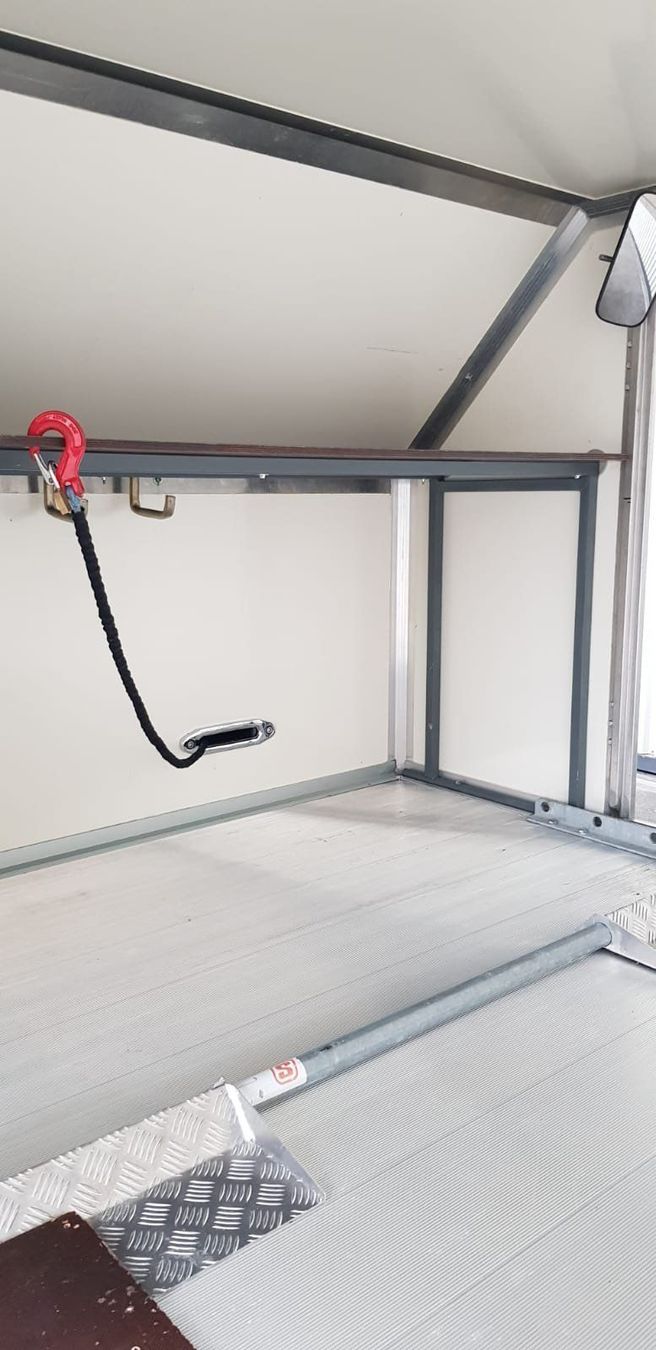 Daltec Rimorchi: Daltec Renntransporter / Polyester Aufbau / Bestzustand – Usato da Zug venduto da Qayqay0 7