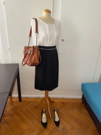 Robe élégante noire et blanche