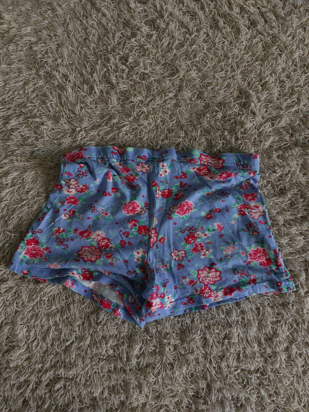 Pyjamas: Pyjamahose Blumenmuster Gr. 158/164 – D'occasion à Neftenbach par lor_7thq 1