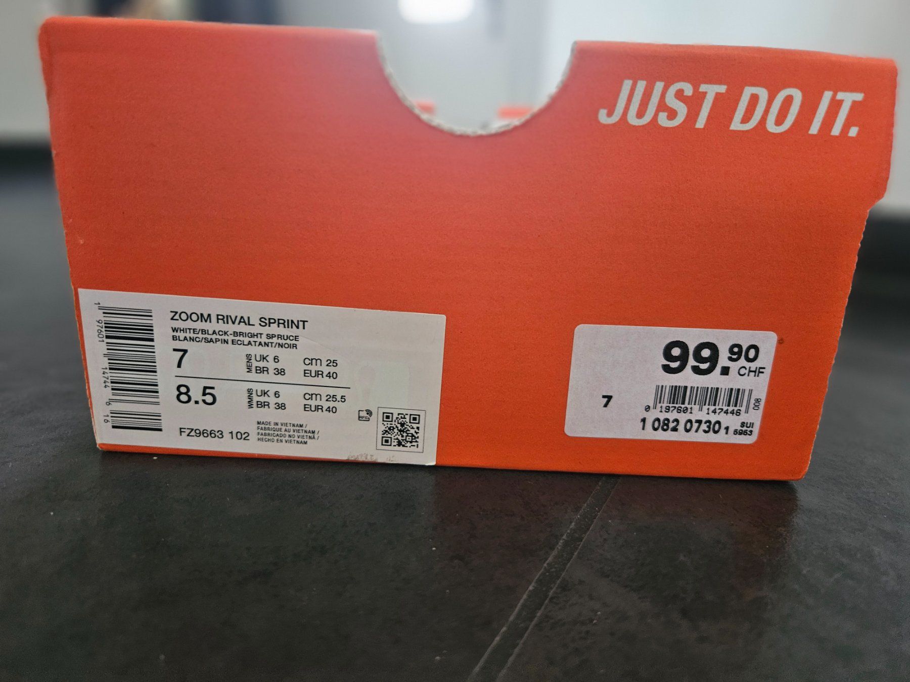 Scarpe da uomo: Nike Sprintschuhe Gr.40 1x getragen. – Nuovo (secondo la descrizione) da Wangen ZH venduto da tulipe55 2