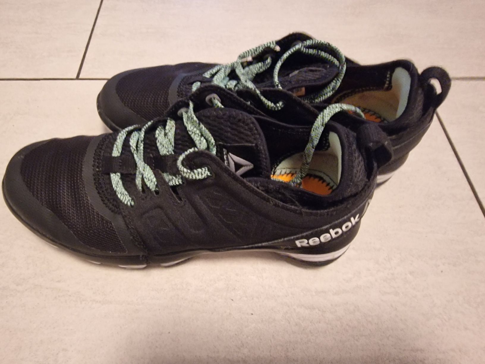 Reebok Scarpe da donna: Turnschuhe grösse 38 – Usato da Wohlen AG venduto da Monika2017 1