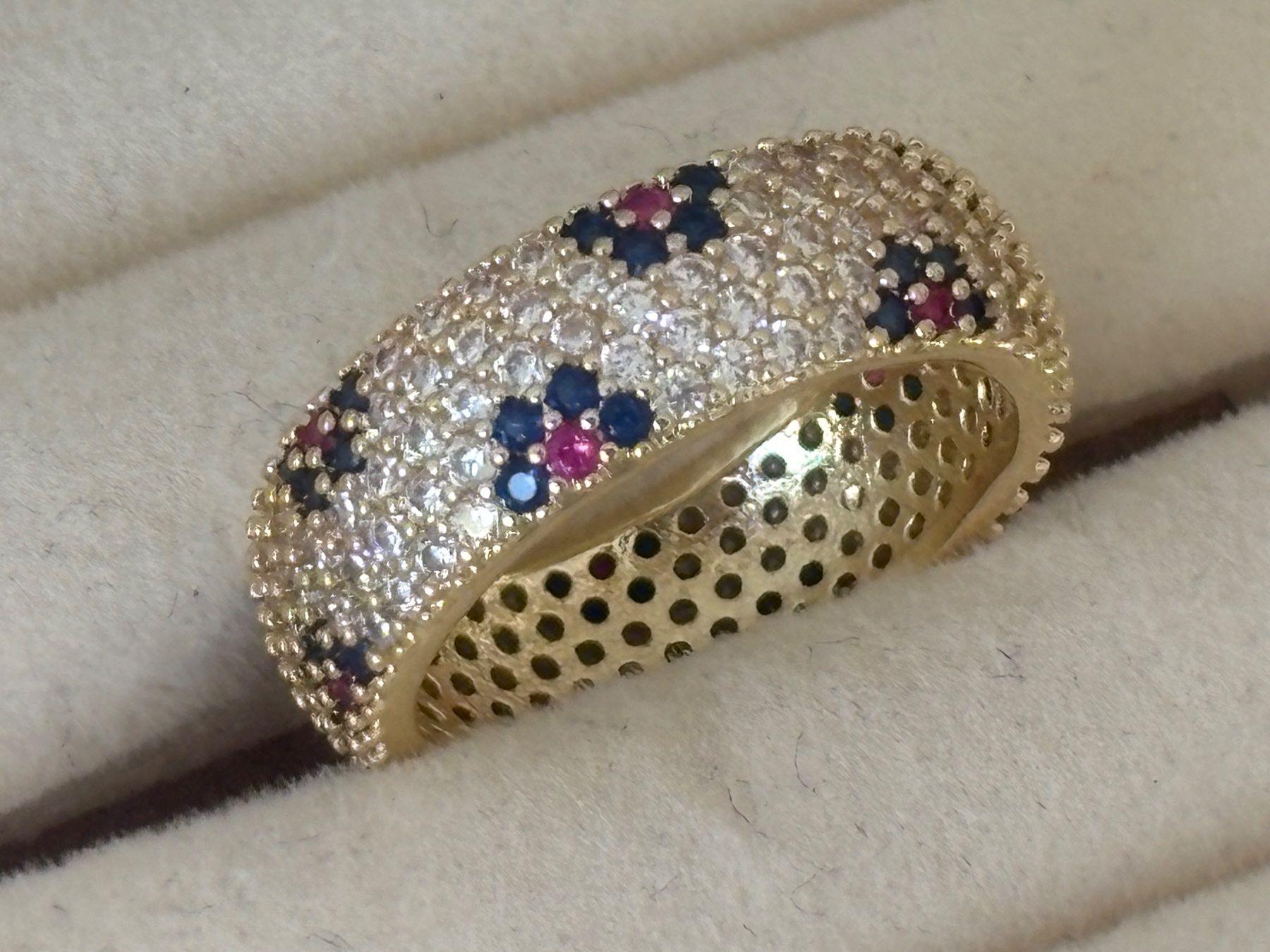 Bagues: Luxus Elegante Gr.18/8 Ring Memoire Farbe: Gold/ Zirkonia – Neuf (Voir description) à Biel-Bienne par Roserosse13 1