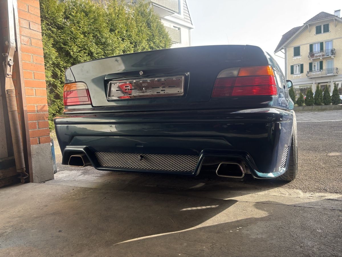 BMW Tutti pezzi di ricambio auto: BMW E36 Heckstange Tuning Limousine, Coupe, Cabrio – Usato da Grosswangen venduto da ASH1995 1