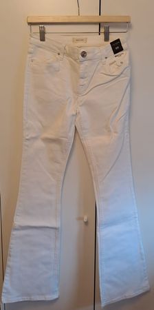 Jeans weiss neu (ungetragen), Gr. 34