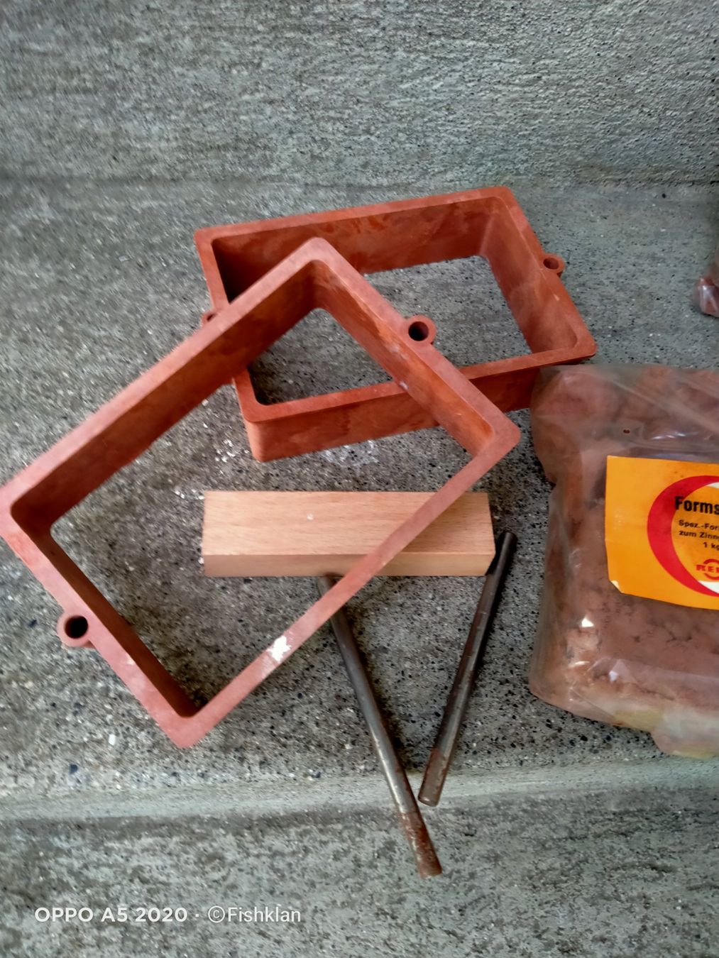 Spielzeuge: Formkasten & 3kg Formsand / Zinn giessen – Gebraucht aus Küssnacht am Rigi von WorthPoint 4