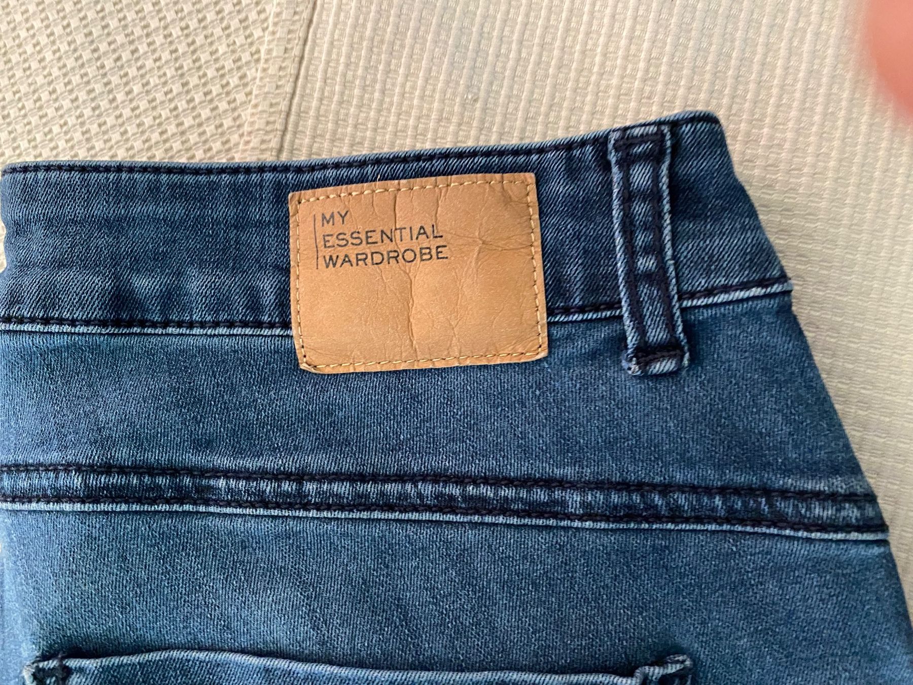Jeans: My Essential Wardrobe custom Jeans size 30 – Usato da Allenwinden venduto da oba_xb8y 1