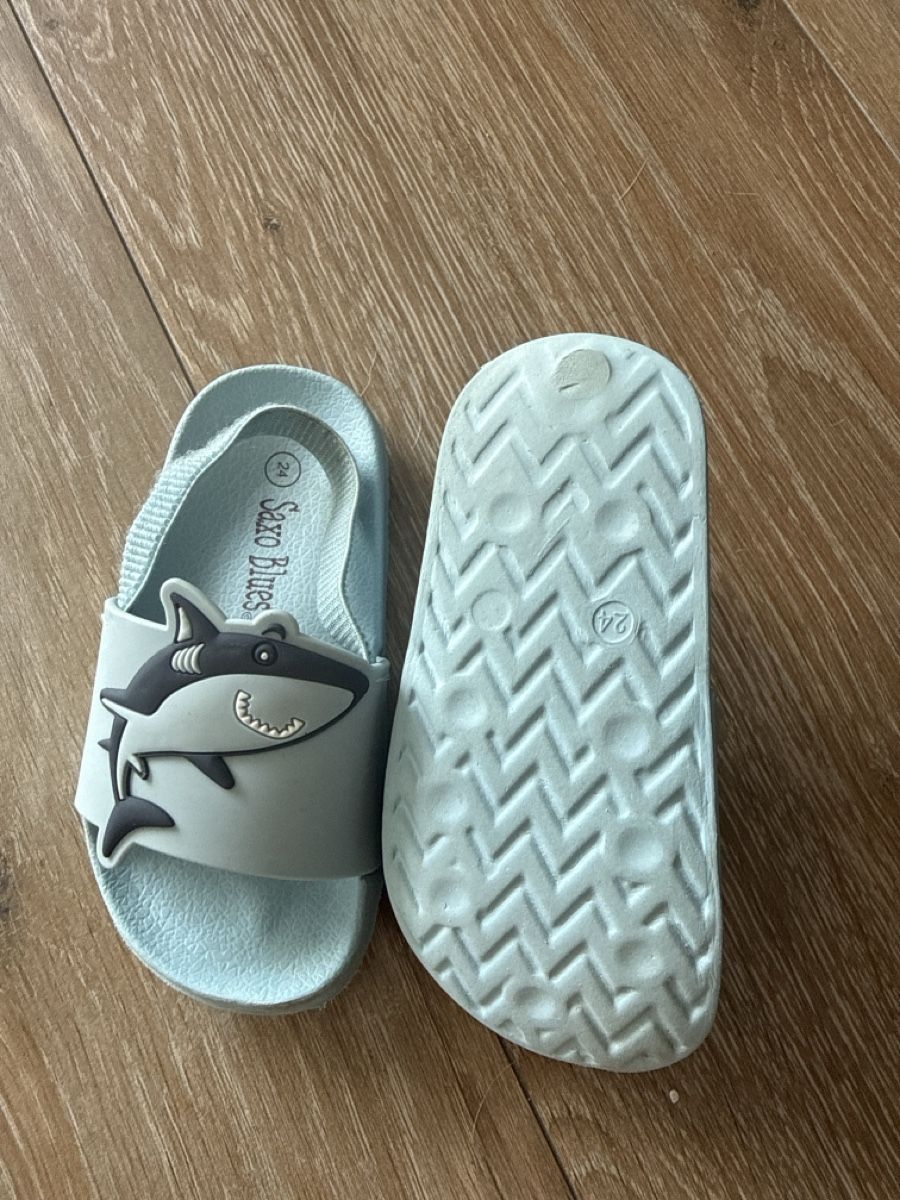 Chaussures garçon: Claquette taille 24 – D'occasion à Enney par audrey_brrz 1