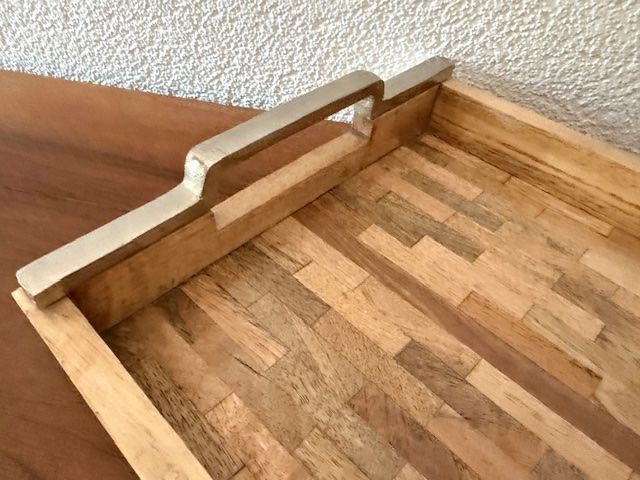 Piatti di portata: Dekoratives- Rustikales Tablett mit Metallgriffen LP 129.- – Nuovo (secondo la descrizione) da Buchs ZH venduto da Sten7 2