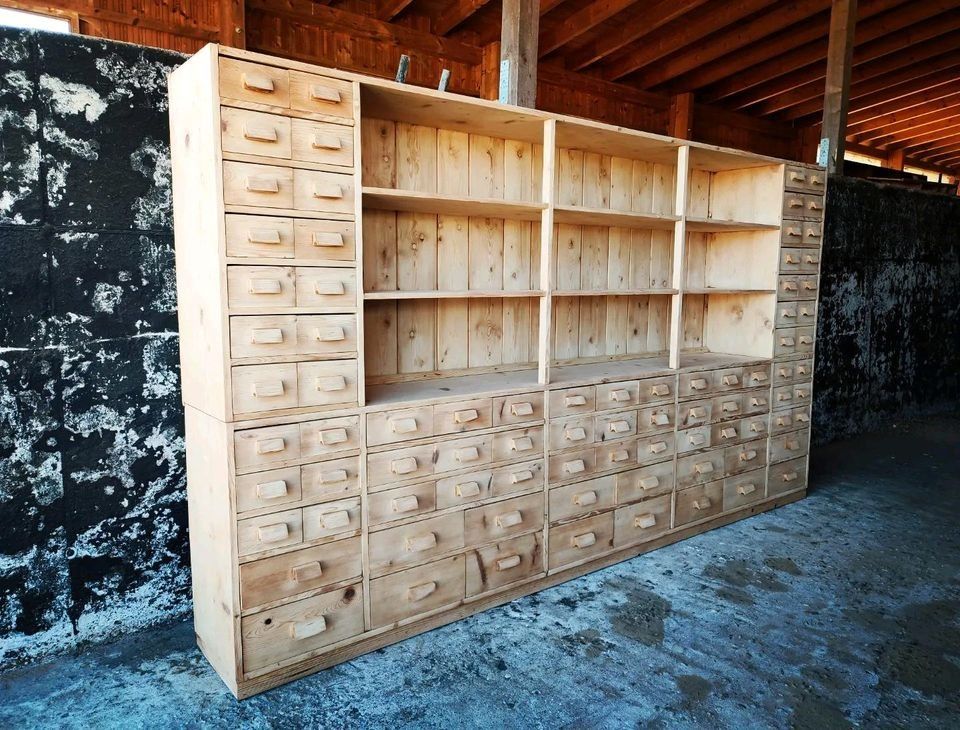 Verwunderlich Apothekerschrank Zu Verschenken Bild