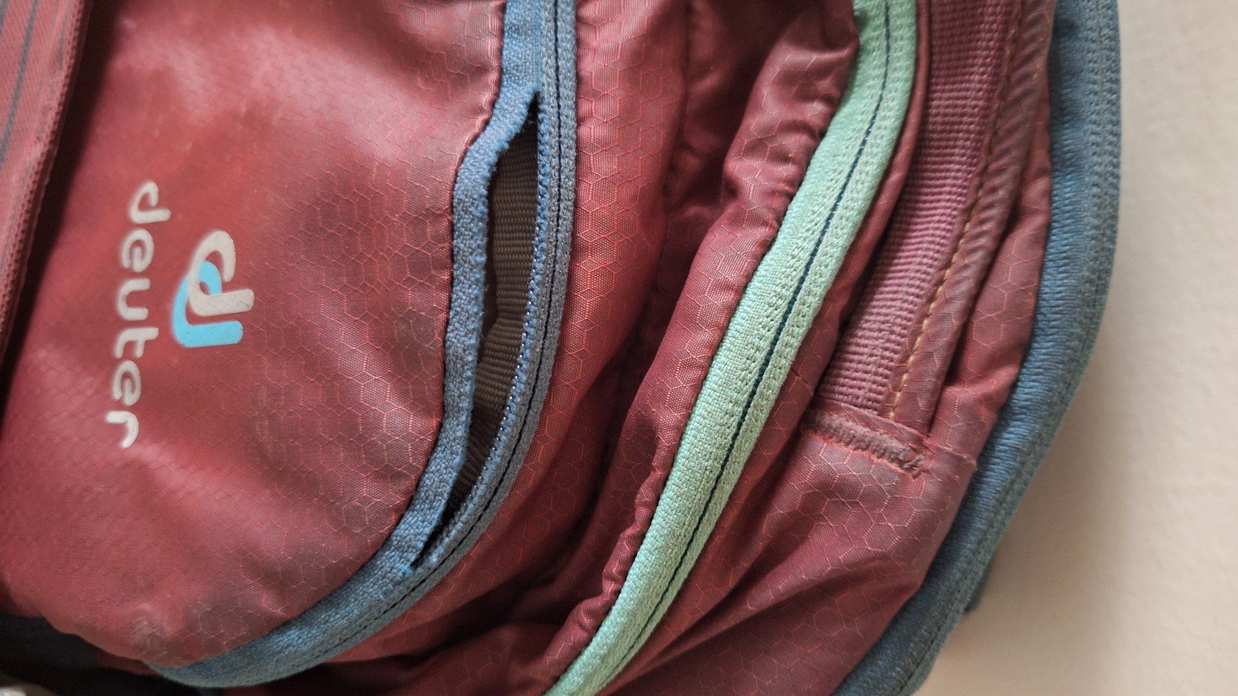 Deuter Zaini: Rucksack Deuter Trans Alpine Pro 26 SL – Difettoso da Zürich venduto da Meikefer81 2