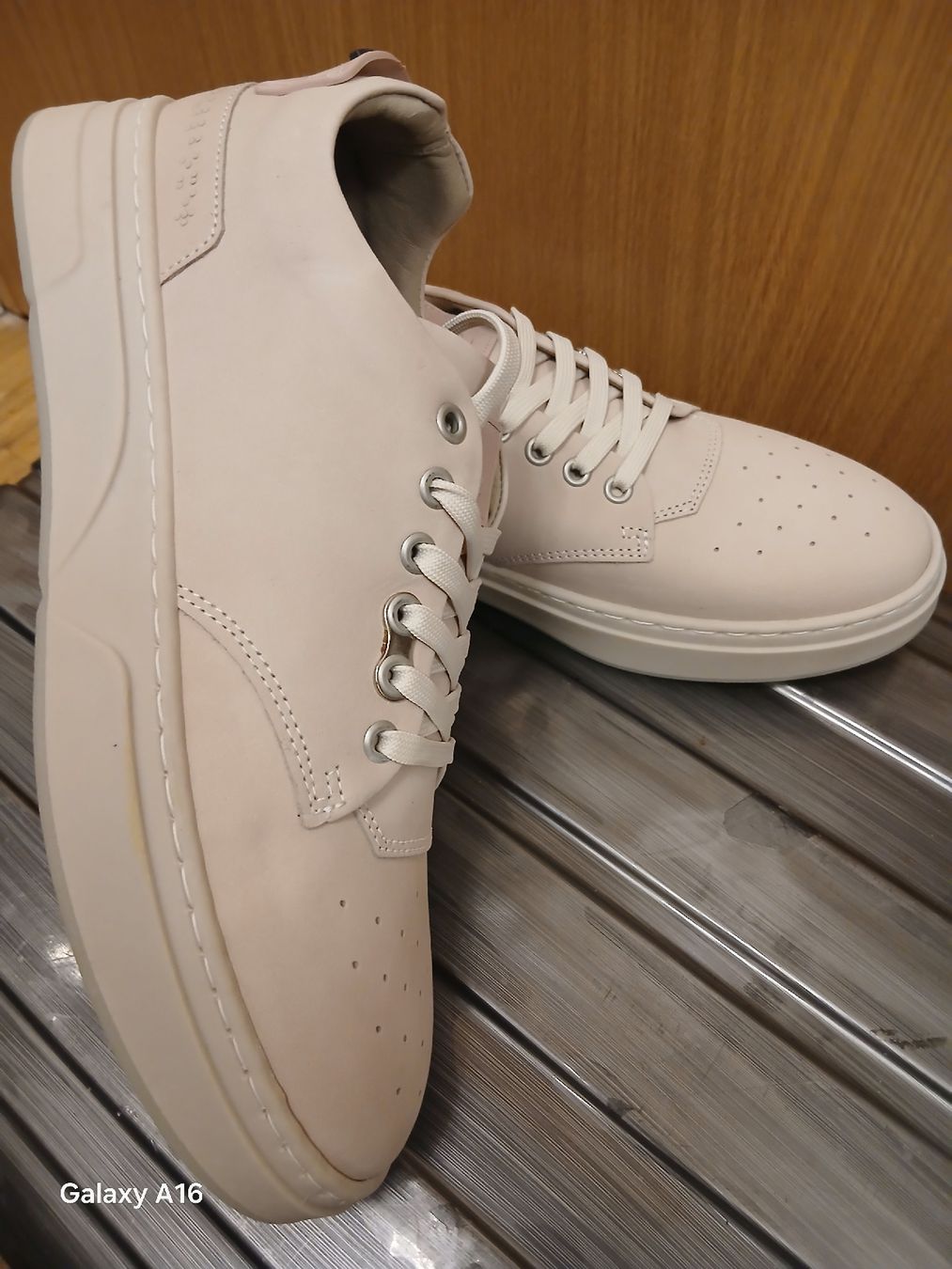 Scarpe da uomo: Snakers en cuir de la marque Bull Boxer neuves – Nuovo e nell'imballaggio originale da Genève venduto da Martinbng 4