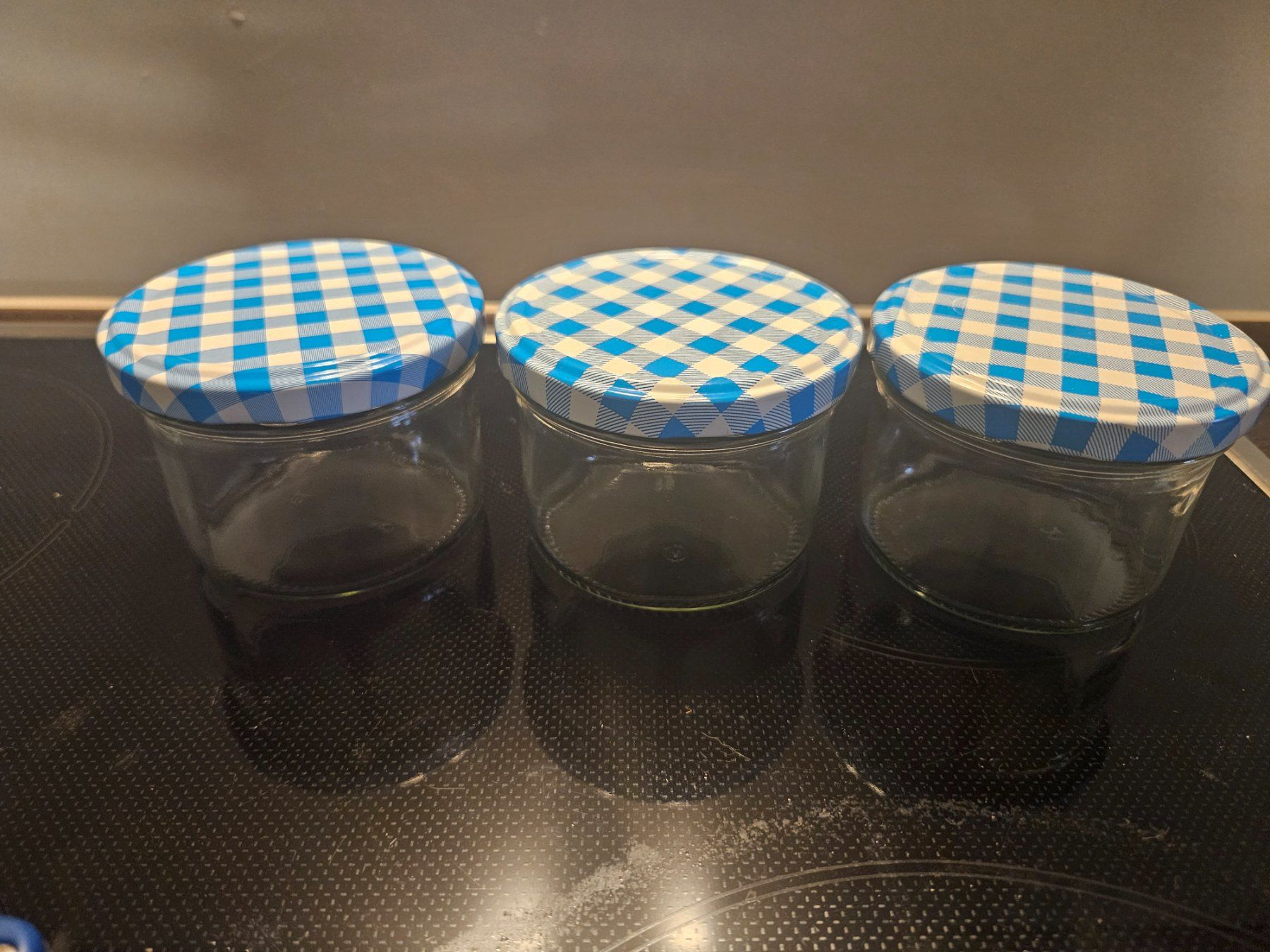 Behälter & Ähnliches: 3 STK - 230ml Zylinderglas + BasicSeal Deckel blau/weiss – Gebraucht aus Luzern von Staenker