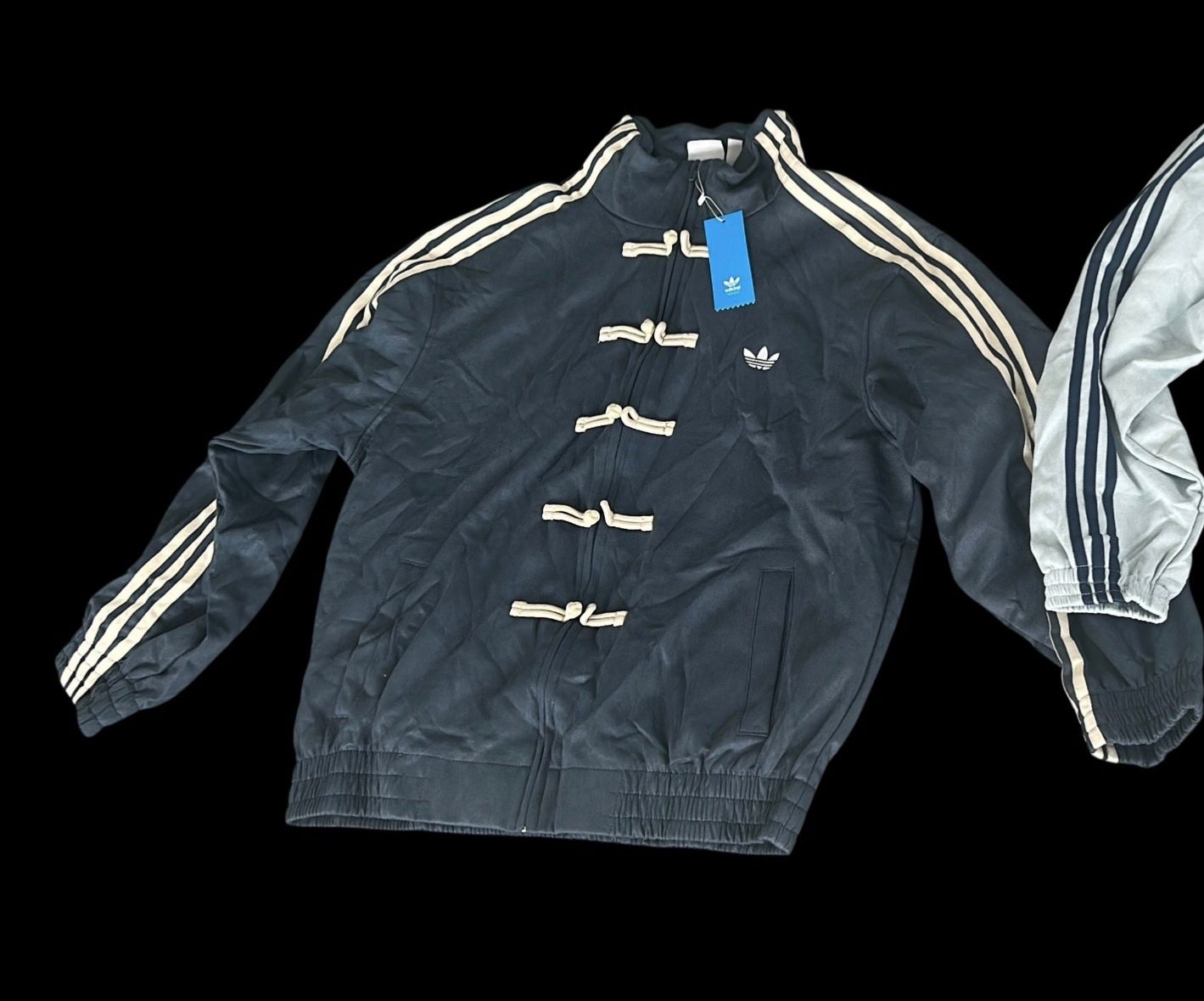 Adidas Pulls & Sweat-shirts: Adidas Chinese CTT – D'occasion à Gutenswil par Risu99